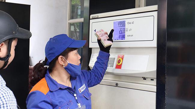 Mẹ tớ là công nhân Xăng dầu