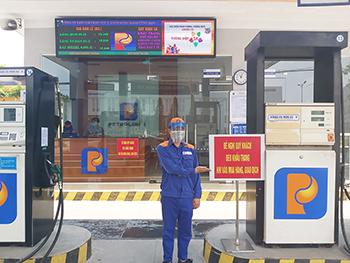Nghị lực vươn lên của người lao động ở vùng tâm dịch