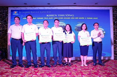 Xí nghiệp Bán lẻ Xăng dầu: Gắn kết yêu thương, chung tay phát triển
