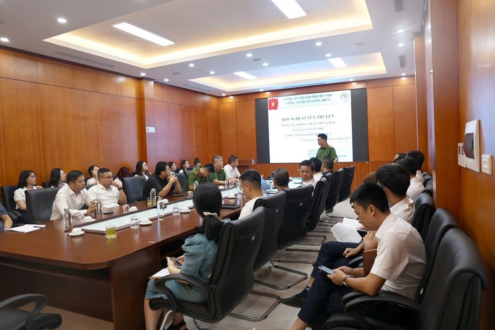 Huấn luyện, bồi dưỡng nghiệp vụ PCCC&CNCH, thực tập phương án chữa cháy, cứu nạn, cứu hộ năm 2023 tại Văn phòng Công ty Xăng dầu Khu vực I