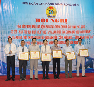 Hưởng ứng Tháng Công Nhân năm 2012