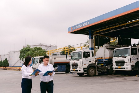 Ảnh dự thi "Cuộc sống tươi đẹp dưới mái nhà chung Petrolimex Hà Nội"