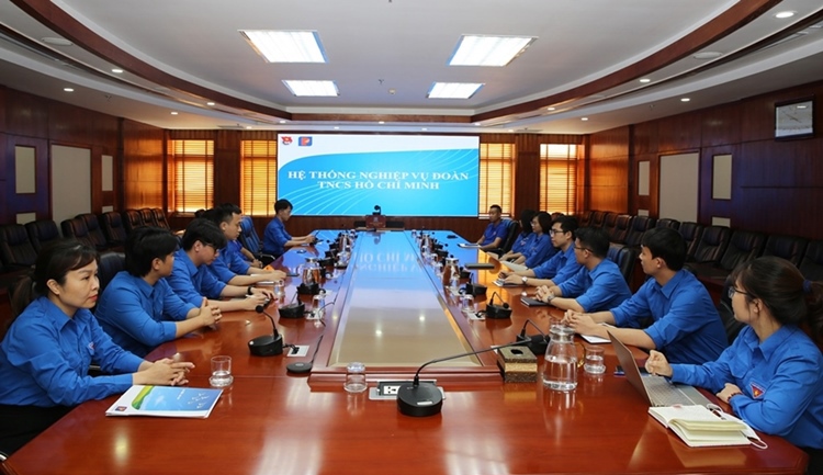 Đoàn thanh niên Petrolimex Quảng Ninh tổ chức tập huấn “Phần mềm quản lý nghiệp vụ công tác đoàn viên”