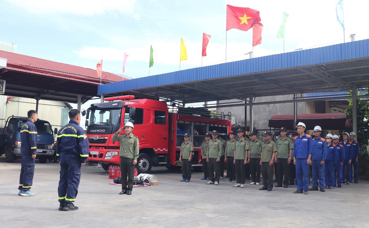 XNXD K131 tổ chức huấn luyện, bồi dưỡng định kỳ nghiệp vụ PCCC&CNCH cho lực lượng PCCC cơ sở và chuyên ngành