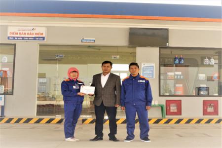 Khen thưởng CHXD hoàn thành xuất sắc kế hoạch tháng 11/2020