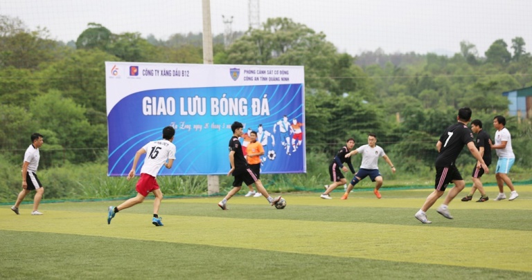 Giao lưu thể thao - Tăng cường gắn kết