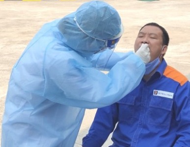 Tổ chức xét nghiệm virus Sars-CoV-2 cho CBCNV trên địa bàn tỉnh Hải Dương