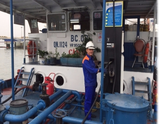 Người thuyền trưởng kiêm CHT xuất sắc Petrolimex-Cửa hàng 131 (Tàu BC 02)