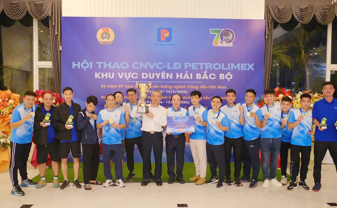 Khen thưởng thành tích Đoàn thể thao Công ty tại Hội thao CNVC-LĐ Petrolimex cụm Duyên hải Bắc bộ năm 2025