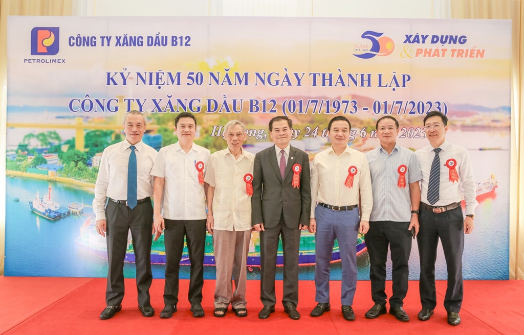 Tin ảnh: Gặp mặt Kỷ niệm 50 năm ngày thành lập Công ty Xăng dầu B12 (01.7.1973-01.7.2023)