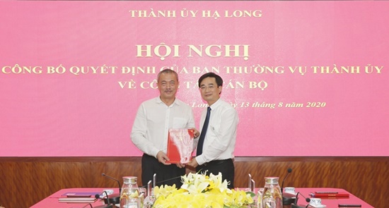 Đồng chí Trịnh Quang Vinh giữ chức vụ Bí thư Đảng ủy Công ty Xăng dầu B12 nhiệm kỳ 2020-2025
