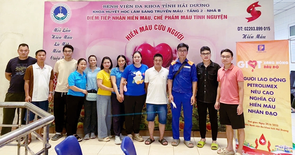 Đoàn viên Công đoàn Xí nghiệp KVXD K132 hưởng ứng chương trình Hiến máu tình nguyện tại địa phương
