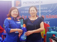 Rộn ràng ngày hội bán hàng tại Hưng Yên