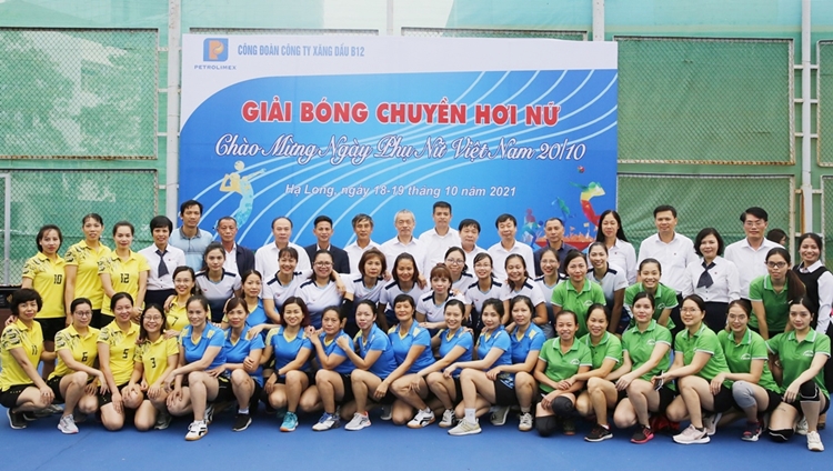 Giao lưu thể thao nhân ngày Phụ nữ Việt Nam 20/10