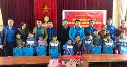 Xuân ấm tình thương