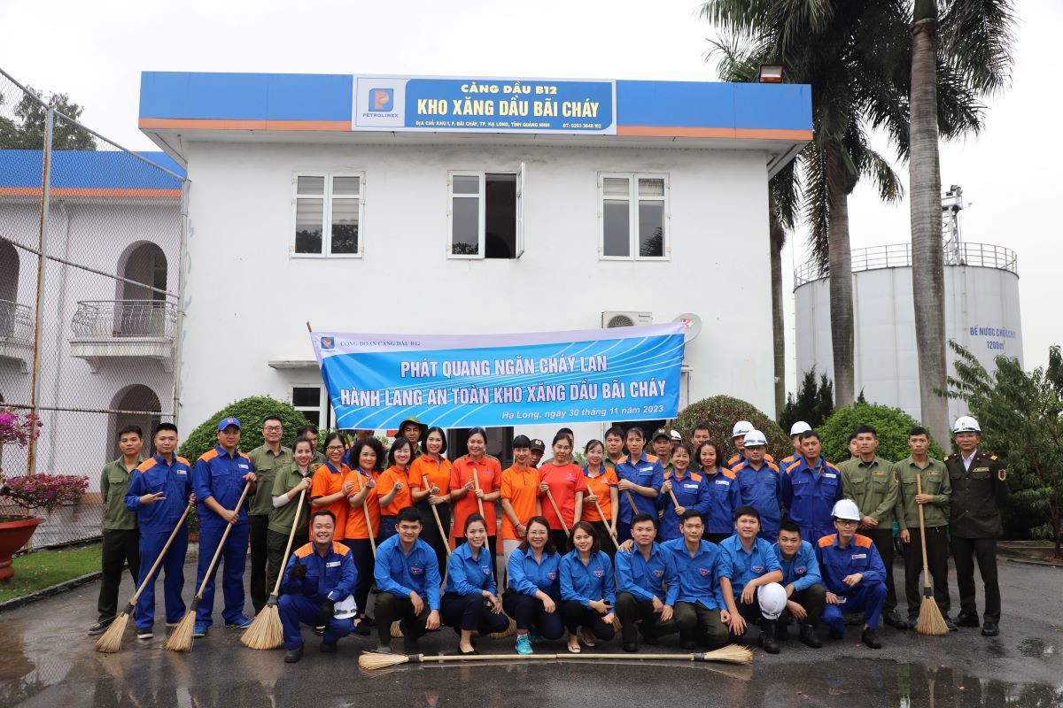 Phát quang ngăn cháy, đảm bảo an toàn hàng lang kho xăng dầu