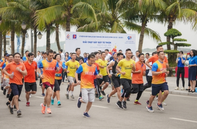 Tuổi trẻ Petrolimex Quảng Ninh đồng hành cùng học sinh nghèo vượt khó