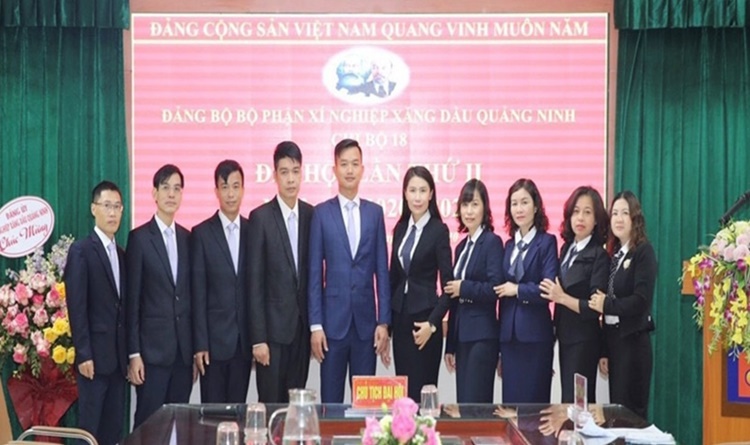 Lãnh đạo xây dựng Khối CHXD đoàn kết, phấn đấu hoàn thành xuất sắc nhiệm vụ