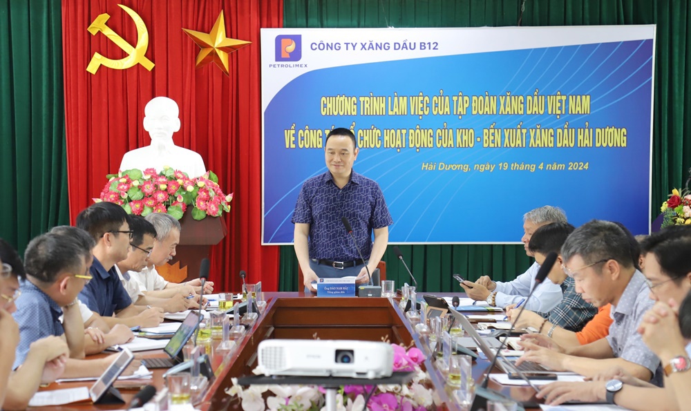 Tập đoàn Xăng dầu Việt Nam làm việc tại Kho xăng dầu Hải Dương về kết quả thực hiện đề án DOC