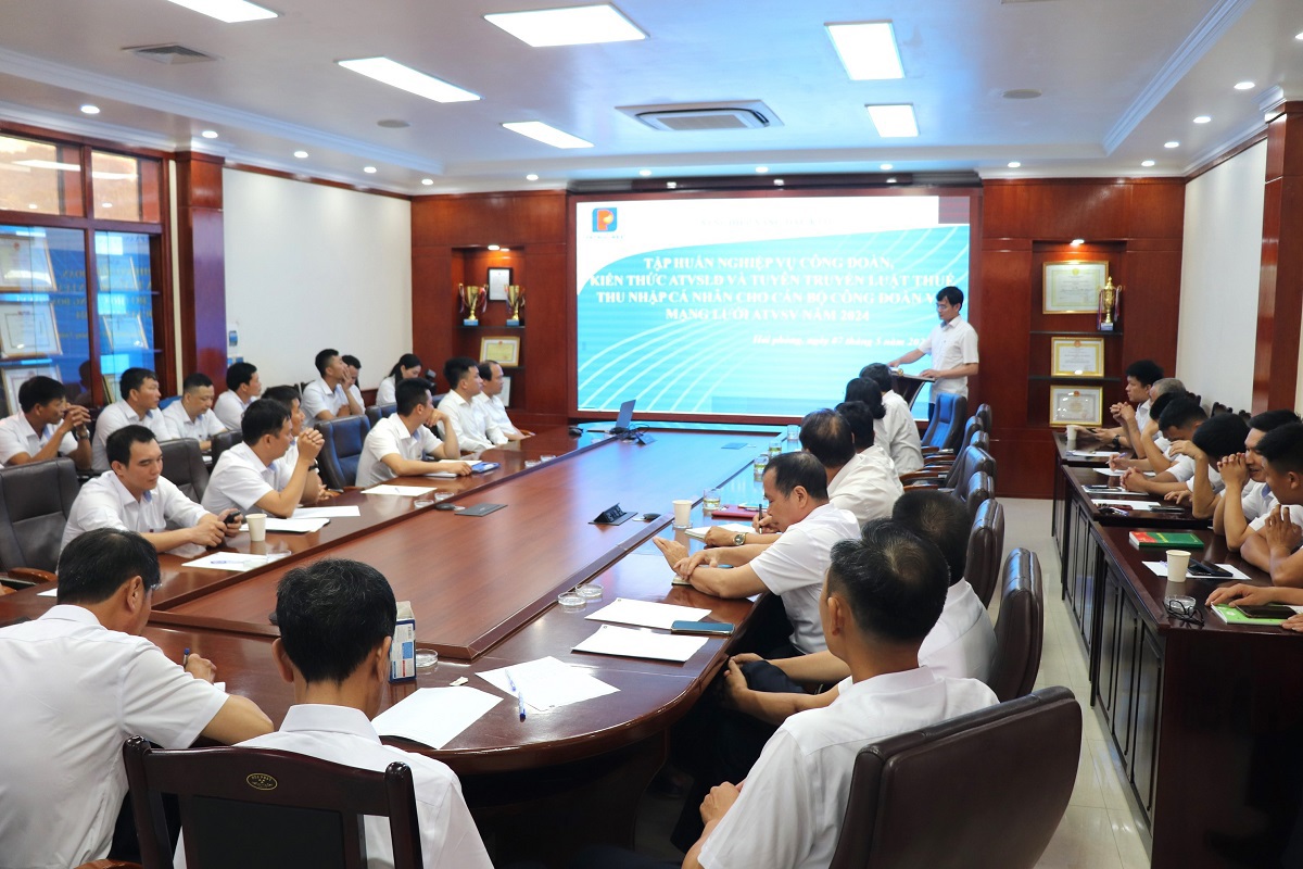 Công đoàn XNXD K131 tập huấn nghiệp vụ Công đoàn và kiến thức về ATVSLĐ