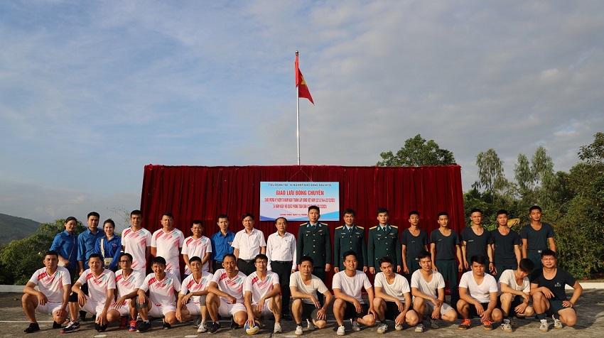 Giao lưu bóng chuyền nhân dịp kỷ niệm 79 năm ngày thành lập Quân đội Nhân dân Việt Nam