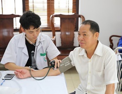 Chăm lo sức khỏe người lao động