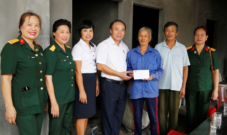 B12 hỗ trợ 30.000.000 đồng kinh phí xây nhà cho hộ nghèo tại Cẩm Phả