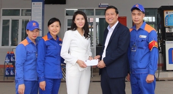 Biểu dương các Cửa hàng đạt kế hoạch sản lượng trong mùa dịch Covid-19