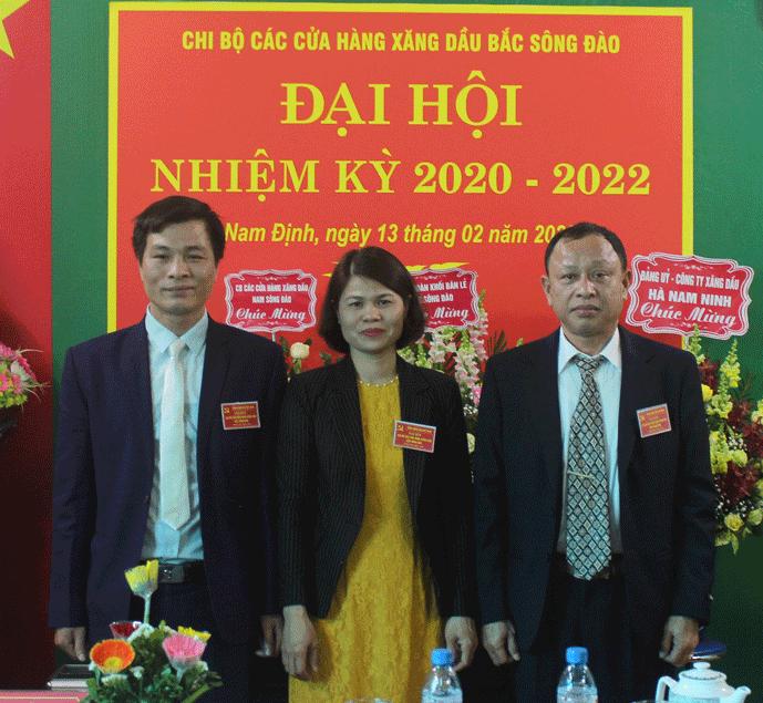 Chi bộ các Cửa hàng xăng dầu Bắc Sông Đào tổ chức Đại hội điểm nhiệm kỳ 2020 - 2022
