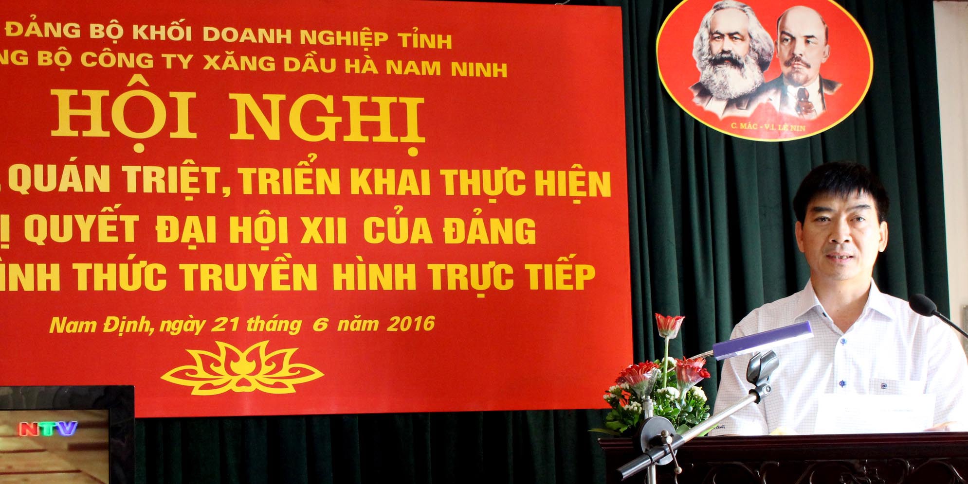 Học tập, quán triệt, triển khai thực hiện Nghị quyết Đại hội XII của Đảng bằng hình thức truyền hình trực tiếp