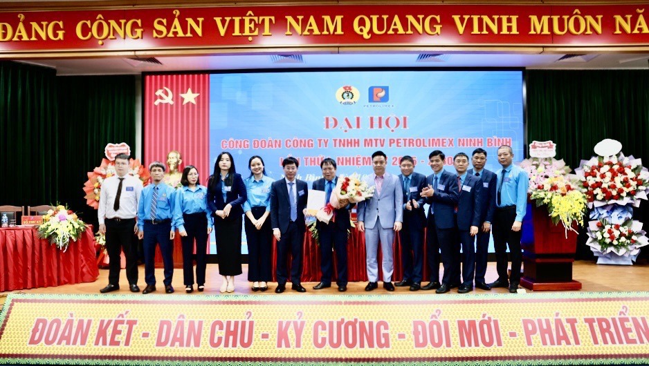Đại hội Công đoàn Công ty TNHH MTV Petrolimex Ninh Bình Lần thứ I, nhiệm kỳ 2025-2030 thành công tốt đẹp