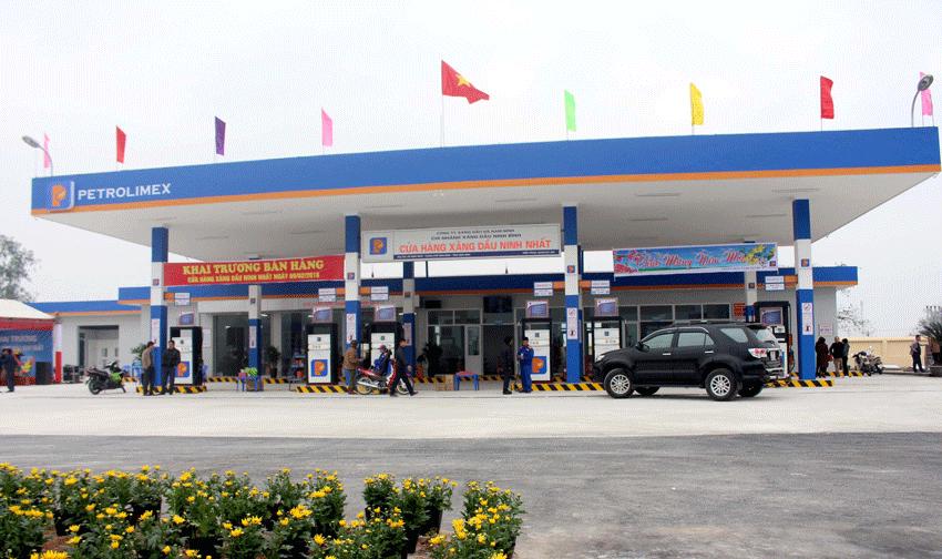 Cửa hàng xăng dầu Ninh Nhất khai xuân