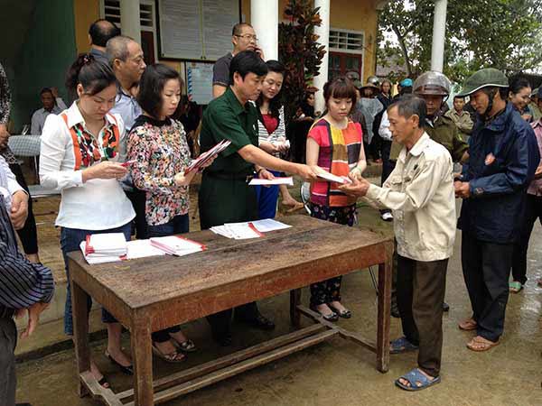 Ủng hộ đồng bào lũ lụt Hương Sơn, Hà Tĩnh