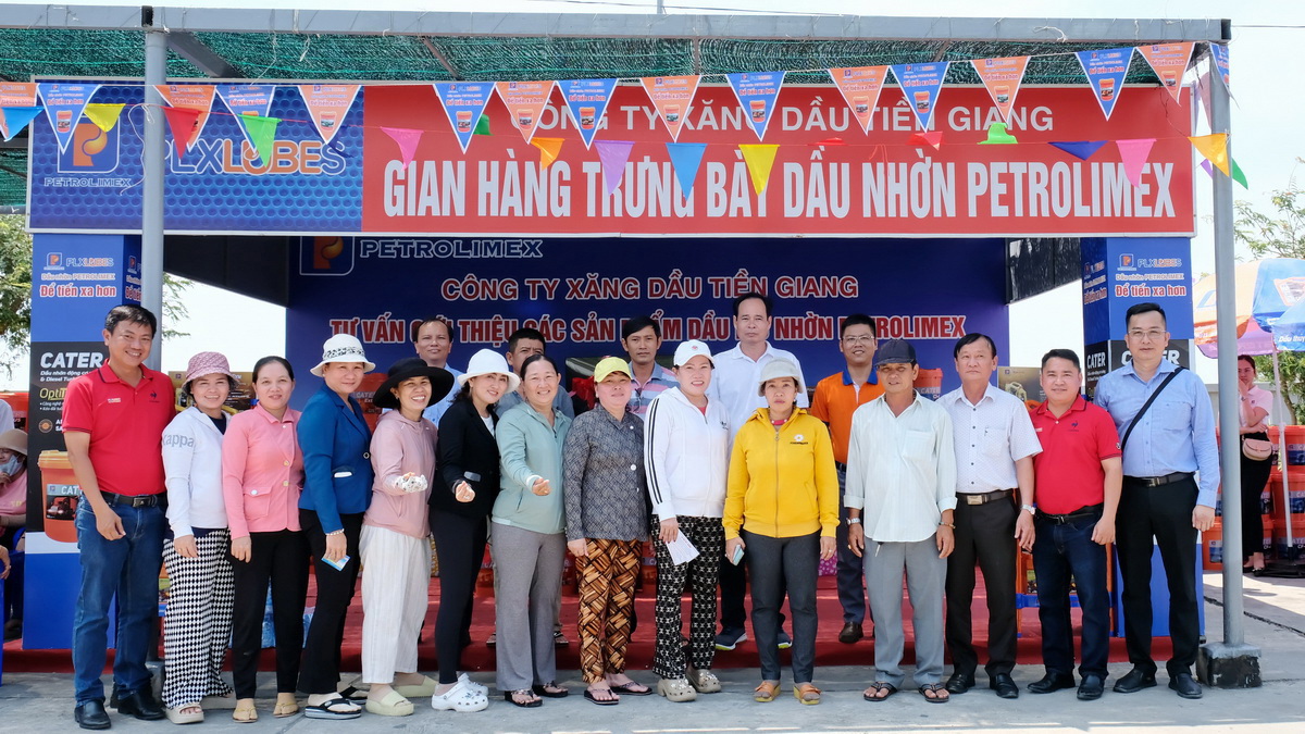 Dầu mỡ nhờn Petrolimex đến với Lễ hội Nghinh Ông 2025 tại Vàm Láng
