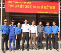 Xuân ấm áp tình người