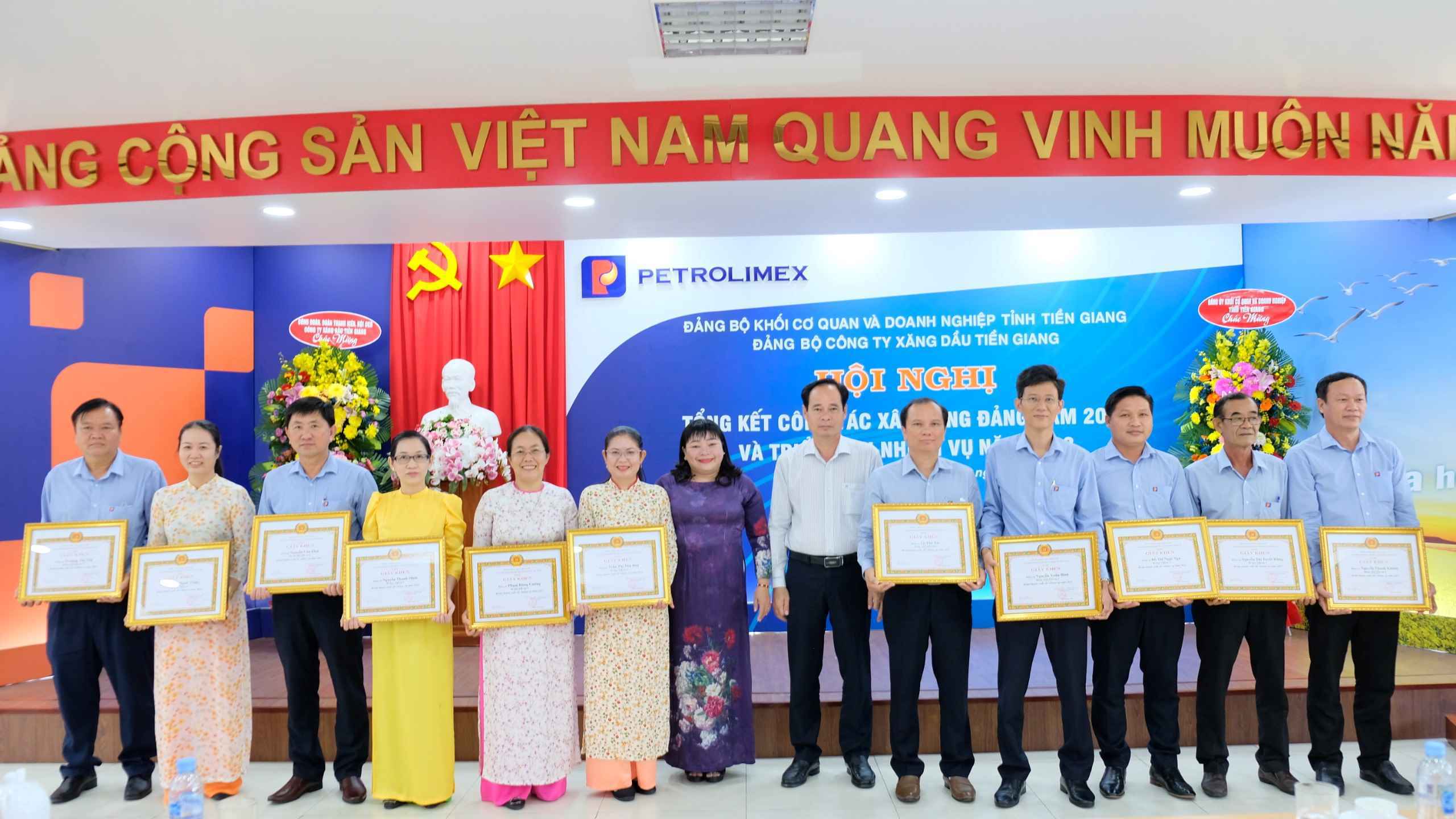 Quyết tâm xây dựng Chi bộ "4 tốt"