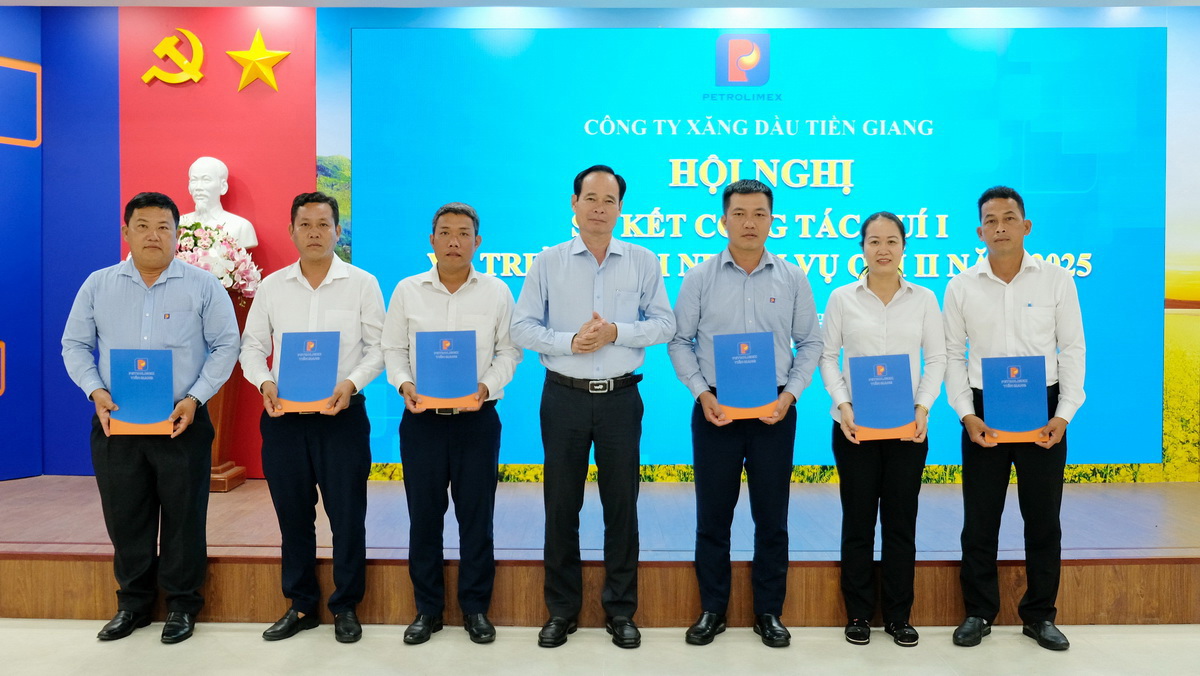 Petrolimex Tiền Giang hội nghị sơ kết công tác Quí I và triển khai nhiệm vụ Quí II năm 2025