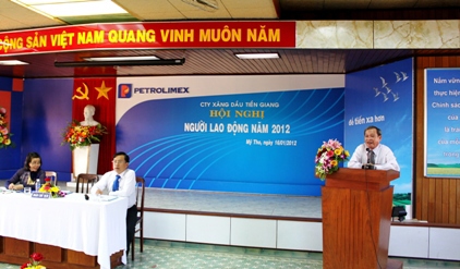 Hội nghị Người lao động triển khai nhiệm vụ SX-KD năm 2012