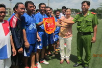 Giao lưu bóng đá mini chào mừng “Ngày toàn dân PCCC”(4/10)