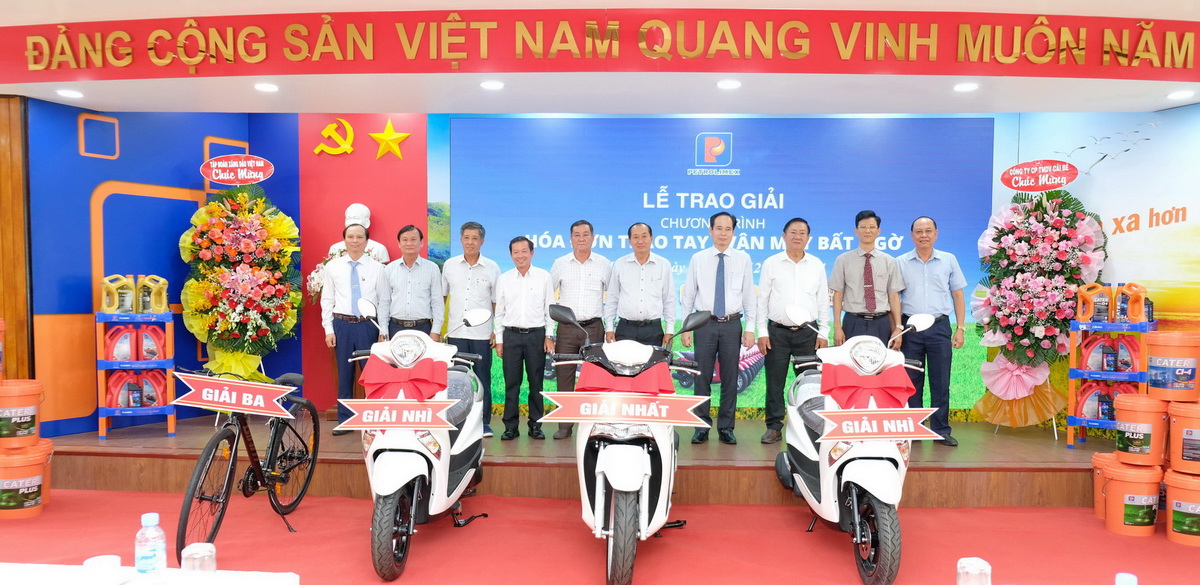 Petrolimex Tiền Giang tổ chức Lễ trao giải Chương trình khuyến mại "Hóa đơn trao tay - Vận may bất ngờ"