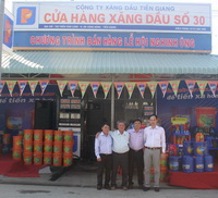 Tưng bừng Lễ hội Nghinh Ông- Khuếch trương dầu mỡ nhờn Petrolimex