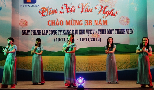 Đêm hội văn nghệ chào mừng 38 năm ngày thành lập Công ty (10/11/1975 – 10/11/2013)