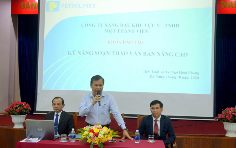 Bồi dưỡng kỹ năng truyền thông và soạn thảo văn bản