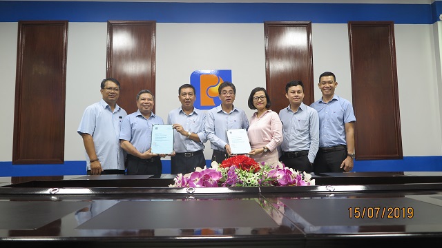 Trao thưởng thi đua bán hàng- Dầu mỡ nhờn PLC