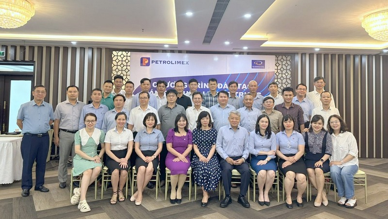 Nâng cao năng lực, kỹ năng điều hành cho đội ngũ cán bộ quản lý khu vực Miền Trung – Tây Nguyên