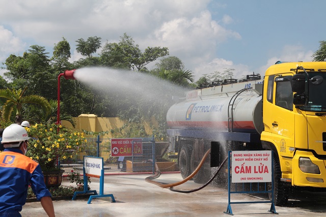 Phối hợp các hoạt động chào mừng Ngày kỷ niệm lớn về PCCC & CNCH
