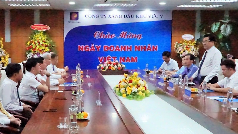 Lãnh đạo UBND thành phố Đà Nẵng chúc mừng nhân Ngày Doanh nhân Việt Nam