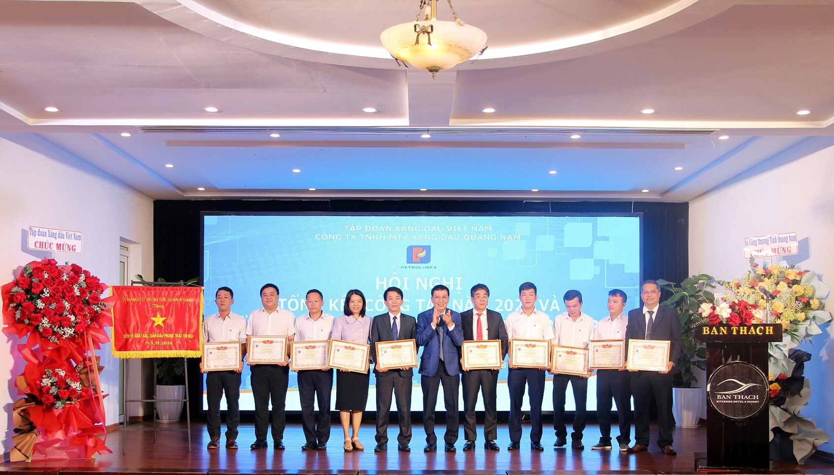 Petrolimex Quảng Nam tổ chức Hội nghị đại biểu người lao động năm 2025 và tổng kết công tác năm 2024