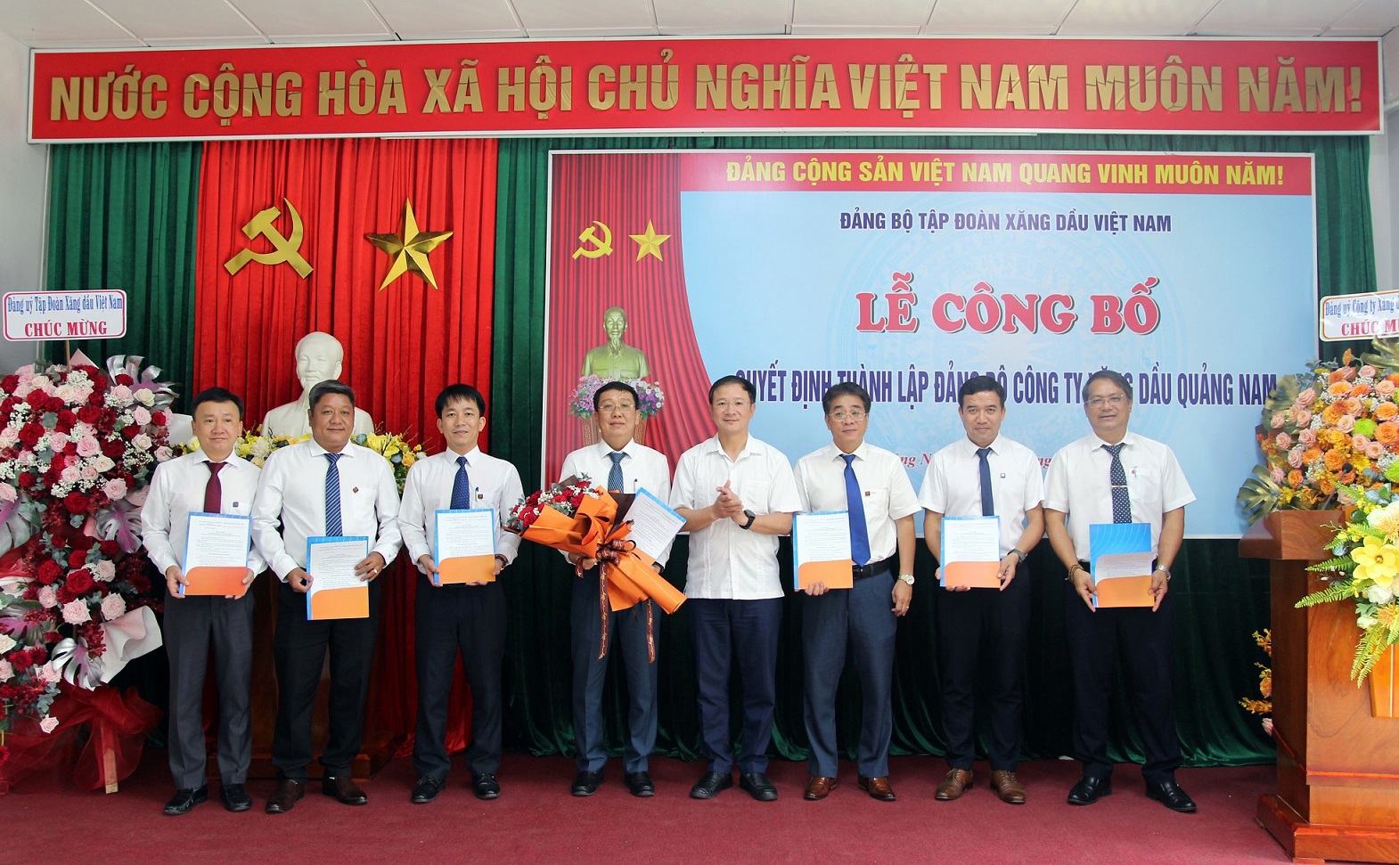 Hướng tới đại hội Đảng bộ Công ty xăng dầu Quảng Nam nhiệm kỳ 2025 - 2030