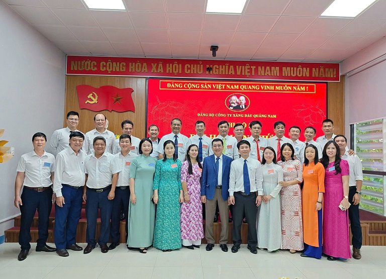 Chi bộ 5 trực thuộc Đảng bộ Công ty xăng dầu Quảng Nam tổ chức Đại hội Chi bộ nhiệm kỳ 2025-2027